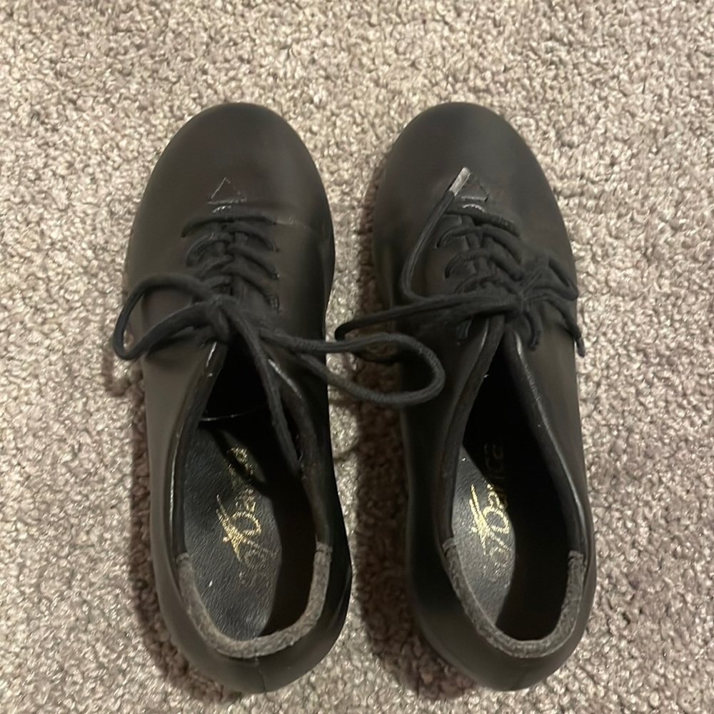 Girls tap shoes
